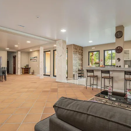 Madeira Sunrise Oda ve Kahvaltı *