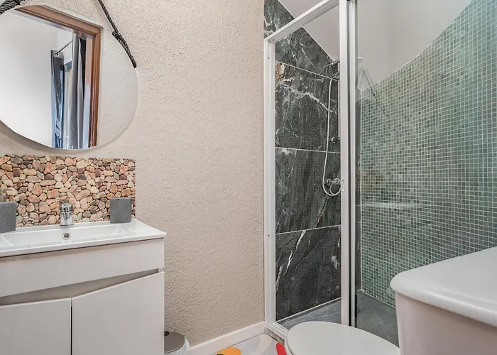 Madeira Sunrise Bed & Breakfast *