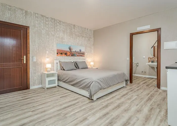 Oda ve Kahvaltı Madeira Sunrise